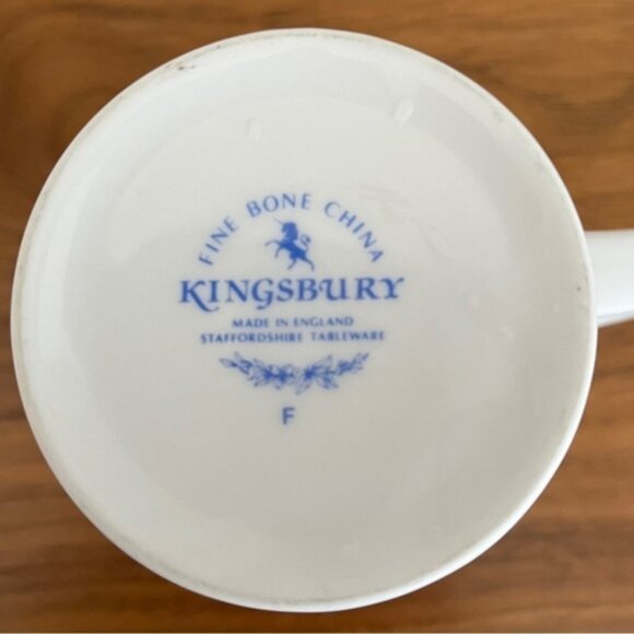 KINGSBURY Fine Bone China Mug Coffee Three Dogs Bone Ball Motif Dog Lover Gift - Picture 9 of 13